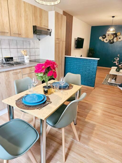 Spacieux Et Charmant Appartement De 47 M2 Charleville-Mézières Eksteriør billede
