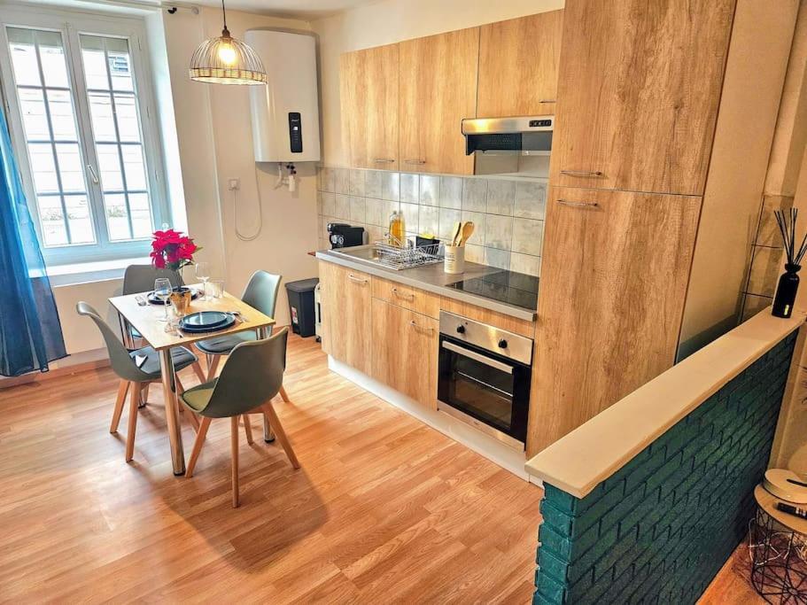 Spacieux Et Charmant Appartement De 47 M2 Charleville-Mézières Eksteriør billede